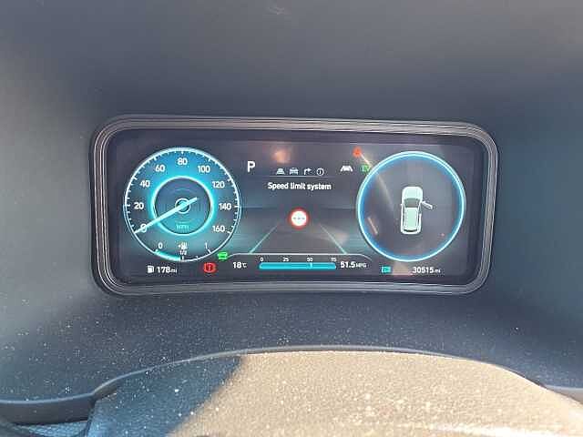 Hyundai KONA 1.6 GDi Hybrid Ultimate 5dr DCT White