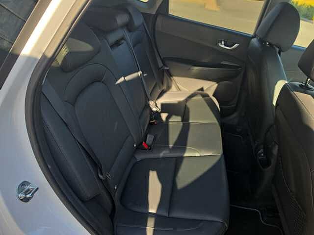 Hyundai KONA 1.6 GDi Hybrid Ultimate 5dr DCT White