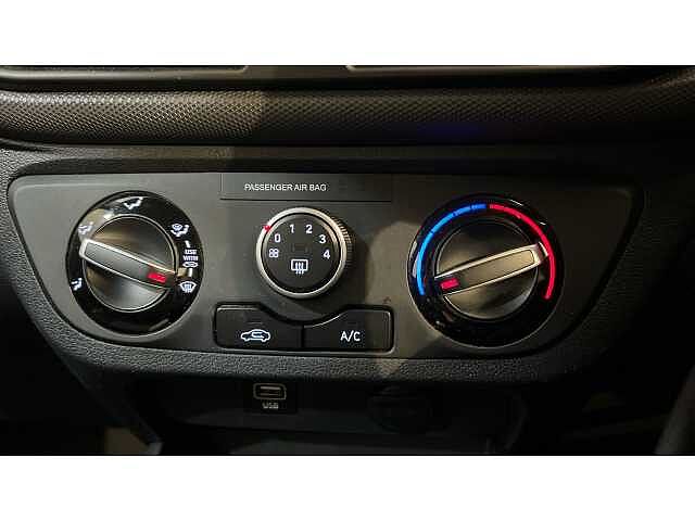 Hyundai I10 1.0 MPi SE Connect 5dr WHITE