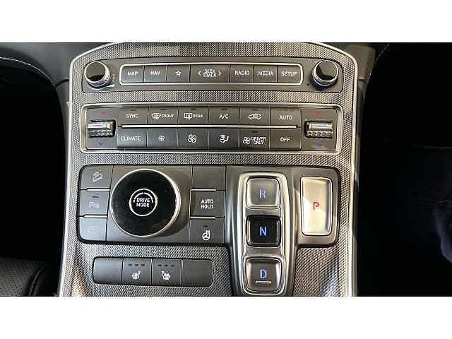 Hyundai SANTA FE 1.6 TGDi Hybrid Premium 5dr Auto Taiga Brown