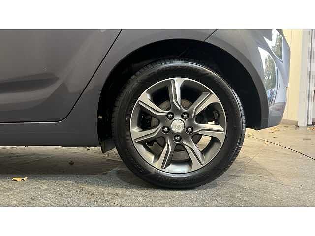 Hyundai ix20 1.6 Premium Nav 5dr