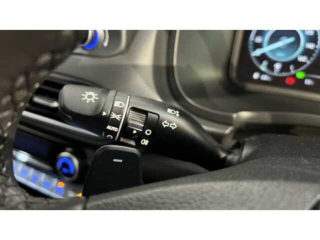 Hyundai KONA 1.6 GDi Hybrid SE Connect 5dr DCT Surfy Blue