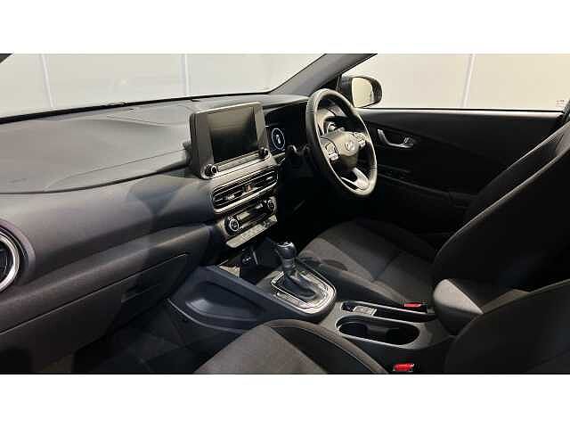 Hyundai KONA 1.6 GDi Hybrid SE Connect 5dr DCT Dark Knight