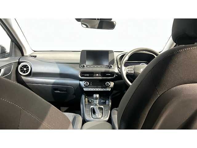 Hyundai KONA 1.6 GDi Hybrid SE Connect 5dr DCT Dark Knight