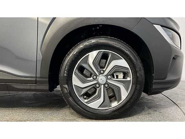 Hyundai KONA 1.6 GDi Hybrid SE Connect 5dr DCT Dark Knight