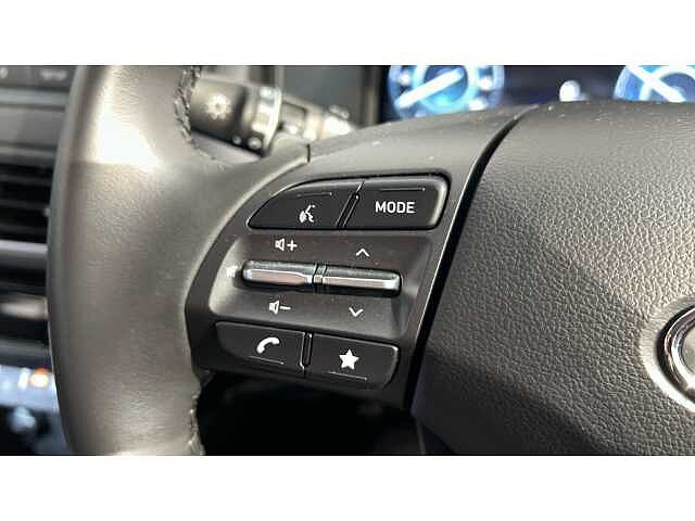 Hyundai KONA 1.6 GDi Hybrid SE Connect 5dr DCT Dark Knight