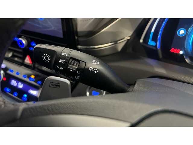 Hyundai Ioniq IONIQ 100kW Premium 38kWh 5dr Auto