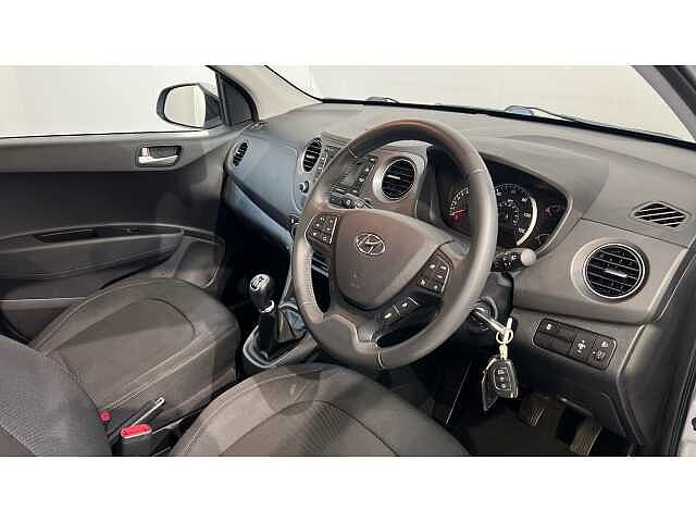 Hyundai i10 I10 1.0 Premium 5dr