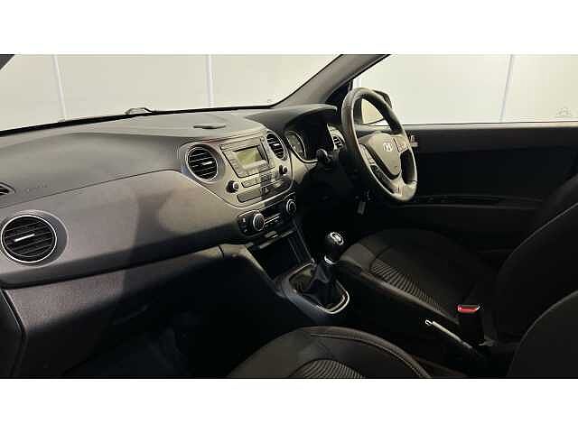 Hyundai i10 I10 1.0 Premium 5dr