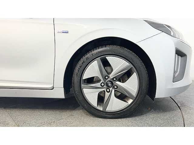 Hyundai Ioniq IONIQ 1.6 GDi Hybrid Premium SE 5dr DCT