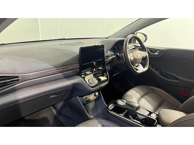 Hyundai Ioniq IONIQ 100kW Premium SE 38kWh 5dr Auto