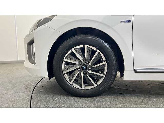 Hyundai Ioniq IONIQ 100kW Premium SE 38kWh 5dr Auto