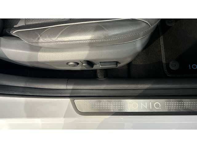 Hyundai Ioniq IONIQ 100kW Premium SE 38kWh 5dr Auto