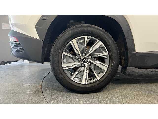 Hyundai TUCSON Tucson 1.6 T-gdi 150ps SE Connect Atlas White