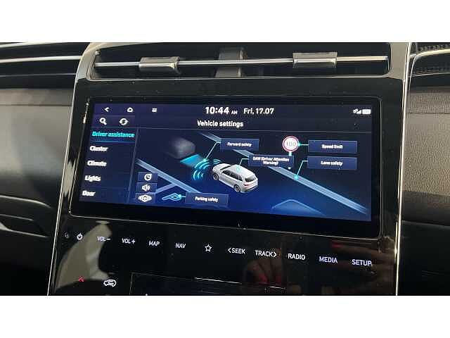 Hyundai TUCSON Tucson 1.6 T-gdi 150ps SE Connect Atlas White
