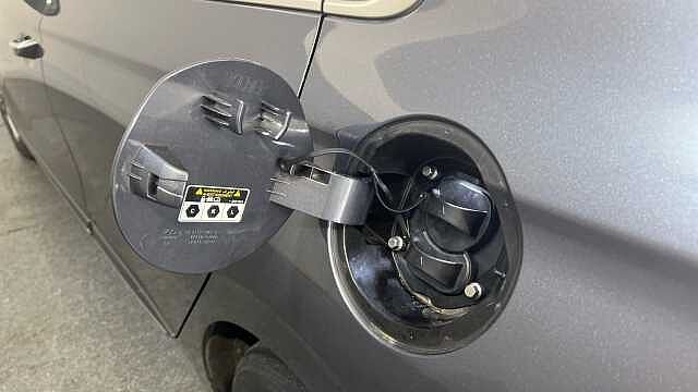 Hyundai Ioniq IONIQ 100kW Premium 38kWh 5dr Auto