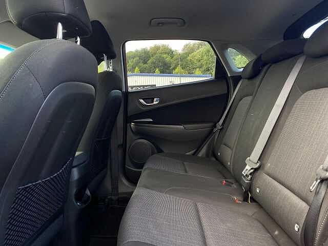 Hyundai KONA HYBRID 1.6 h-GDi Premium SUV 5dr Petrol Hybrid DCT Euro 6 (s/s) (141 ps) Red