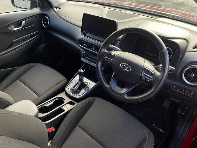 Hyundai KONA HYBRID 1.6 h-GDi Premium SUV 5dr Petrol Hybrid DCT Euro 6 (s/s) (141 ps) Red