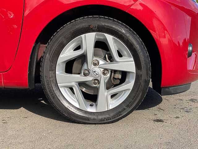 Hyundai I10 1.0 SE Connect Hatchback 5dr Petrol Manual Euro 6 (s/s) (67 ps) Red