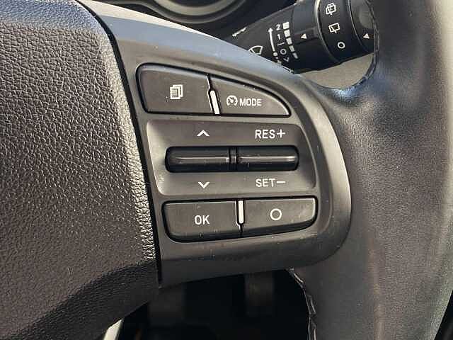 Hyundai I10 1.0 SE Connect Hatchback 5dr Petrol Manual Euro 6 (s/s) (67 ps) Red