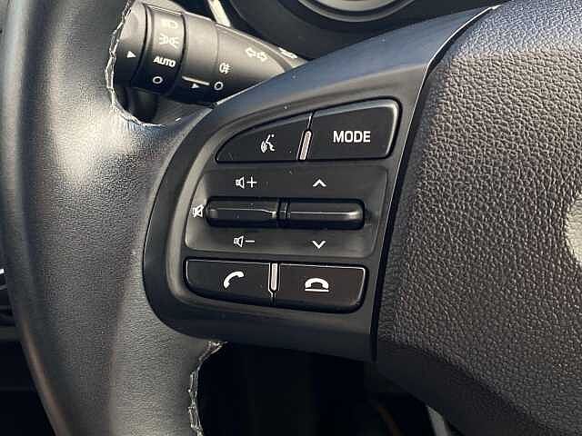 Hyundai I10 1.0 SE Connect Hatchback 5dr Petrol Manual Euro 6 (s/s) (67 ps) Red