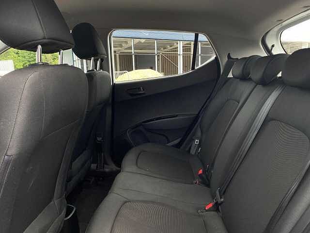 Hyundai i10 1.2 SE 5dr