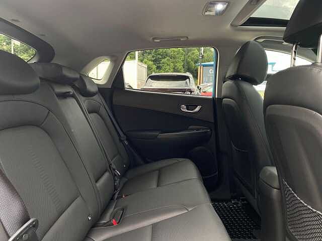 Hyundai KONA Electric 64kWh Ultimate Auto 5dr (10.5kW Charger)