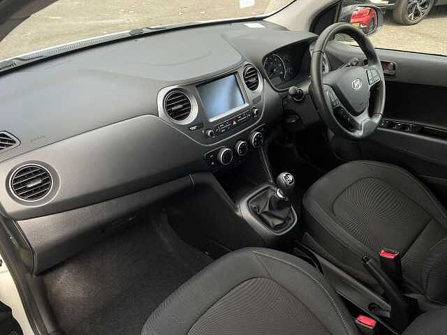 Hyundai i10 1.0 Play 5dr