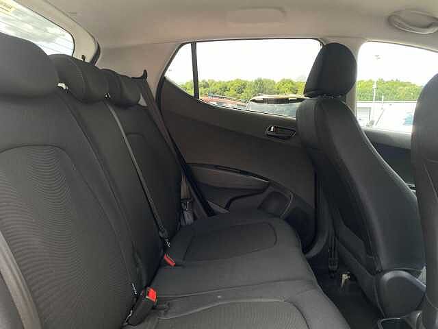 Hyundai i10 1.0 Play 5dr