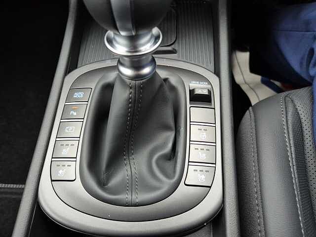 Hyundai KONA 1.0T 100 Ultimate 5dr Black