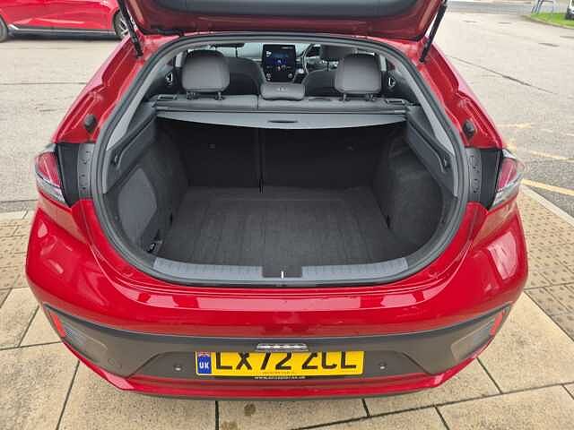 Hyundai IONIQ 1.6 GDi Hybrid Premium 5dr DCT Red