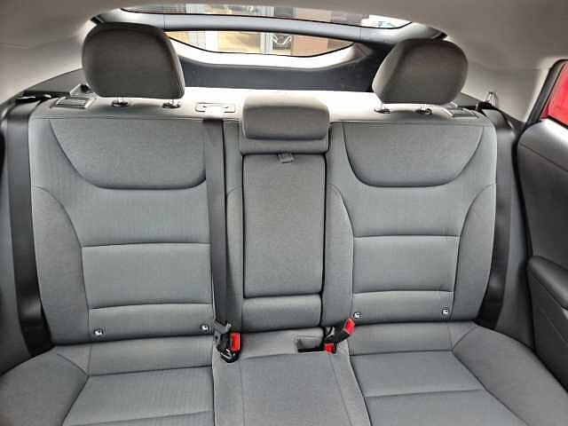 Hyundai IONIQ 1.6 GDi Hybrid Premium 5dr DCT Red