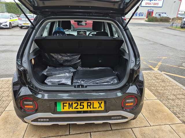 Hyundai INSTER 85kW 01 49kWh 5dr Auto Black