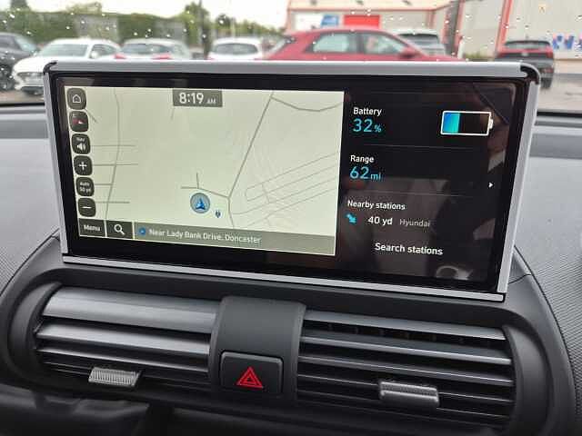 Hyundai INSTER 85kW 01 49kWh 5dr Auto Black