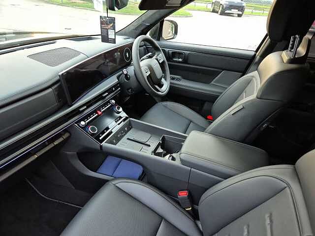 Hyundai SANTA FE 1.6 TGDi Plug-in Hybrid Calligraphy 5dr 4WD Auto Black