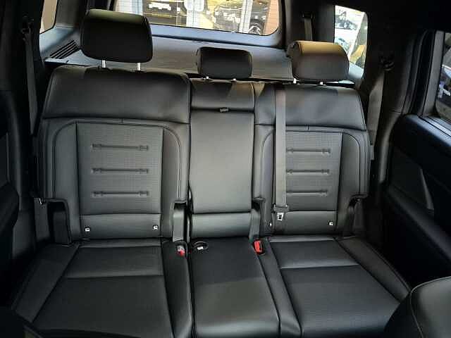 Hyundai SANTA FE 1.6 TGDi Plug-in Hybrid Calligraphy 5dr 4WD Auto Black