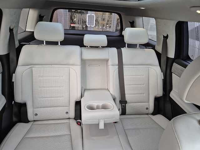 Hyundai SANTA FE 1.6 TGDi Hybrid Ultimate 5dr Auto Black