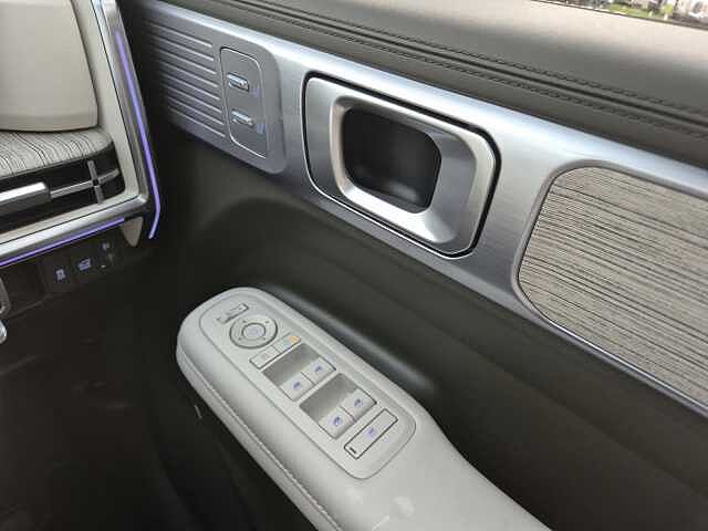 Hyundai SANTA FE 1.6 TGDi Hybrid Ultimate 5dr Auto Black