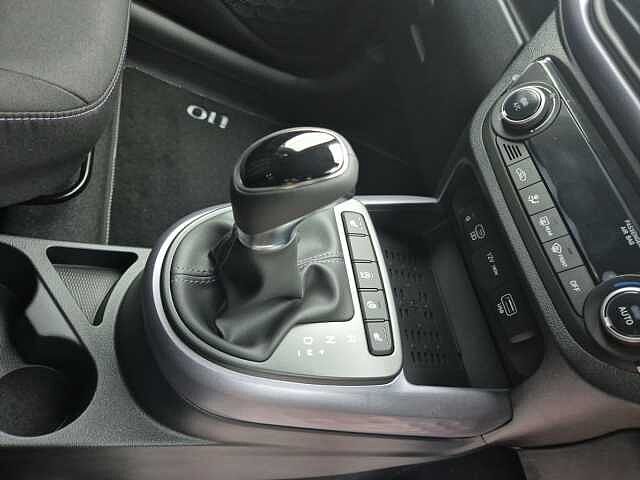 Hyundai I10 1.2 [79] Premium 5dr Auto [Nav] White