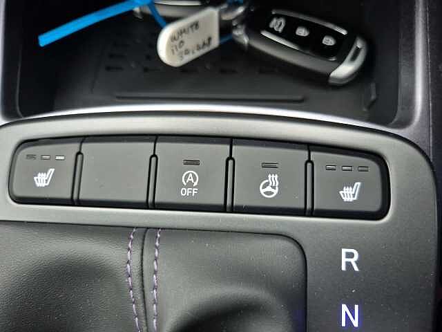 Hyundai I10 1.2 [79] Premium 5dr Auto [Nav] White