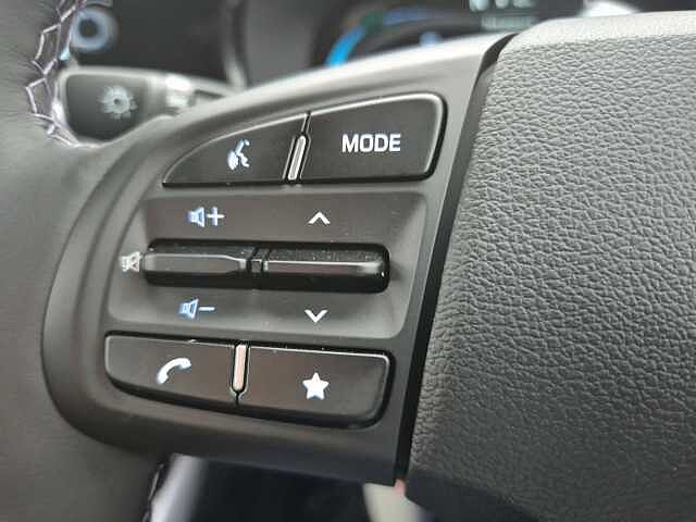 Hyundai I10 1.2 [79] Premium 5dr Auto [Nav] White