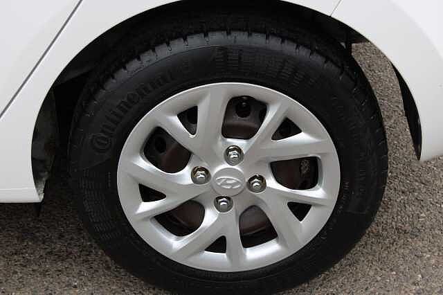 Hyundai I10 1.2 SE Auto Euro 6 5dr White
