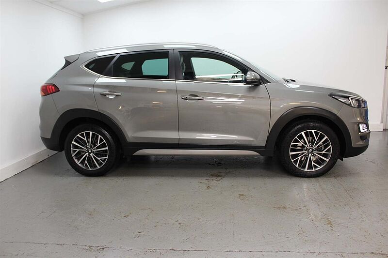 Hyundai Tucson 2.0 CRDI Premium 4WD 5 Door, Used vehicle