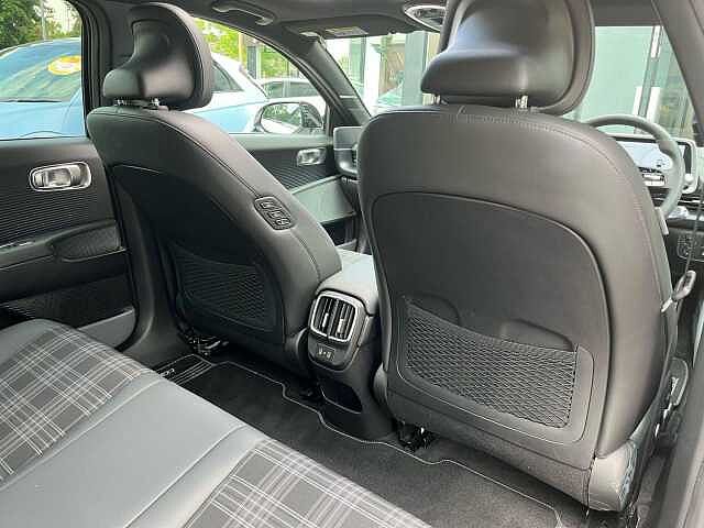 Hyundai IONIQ 6 77.4kWh First Edition Auto AWD 4dr Gold