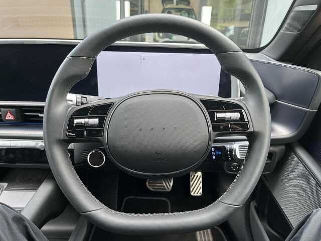 Hyundai IONIQ 6 77.4kWh First Edition Auto AWD 4dr Gold