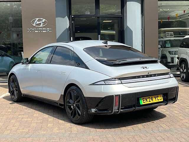 Hyundai IONIQ 6 77.4kWh First Edition Auto AWD 4dr Gold