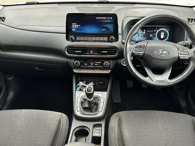Hyundai KONA 1.0 T-GDi MHEV Premium Euro 6 (s/s) 5dr White