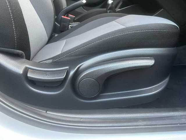 Hyundai i20 1.2 Premium Nav Euro 6 5dr