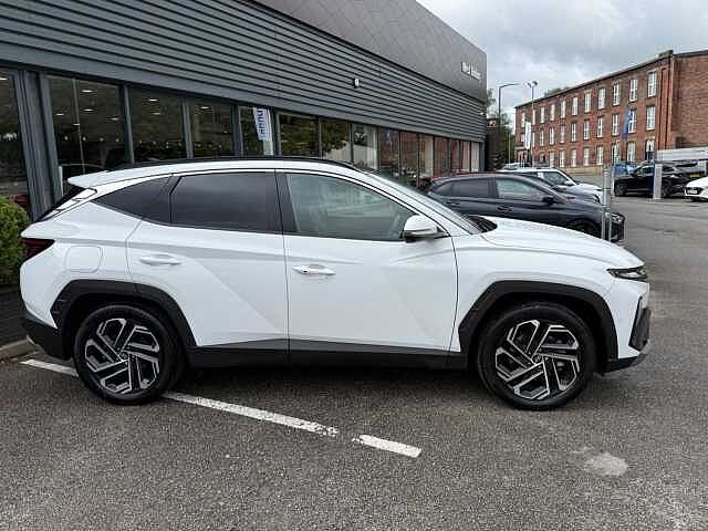 Hyundai TUCSON 1.6 T-GDi 13.8kWh Ultimate Auto Euro 6 (s/s) 5dr White