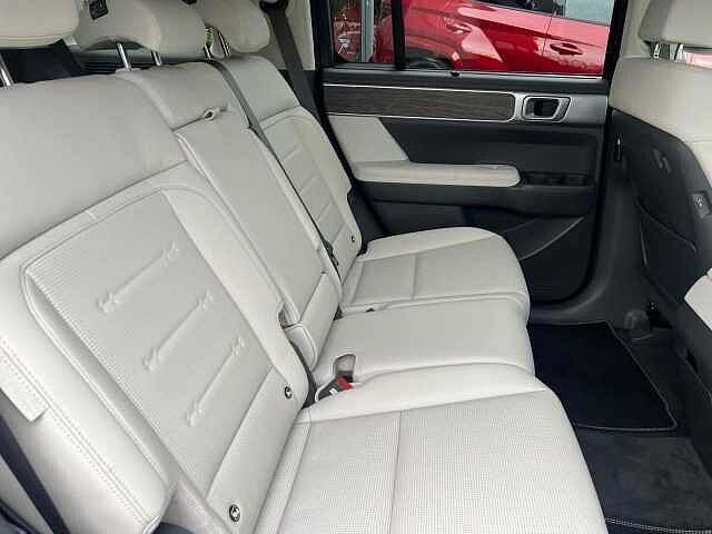 Hyundai SANTA FE 1.6 h T-GDi Premium Auto 4WD Euro 6 (s/s) 5dr (7Seat) Black